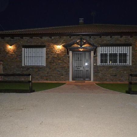 Juarros de Voltoya El Capricho De Los Carrascos מראה חיצוני תמונה