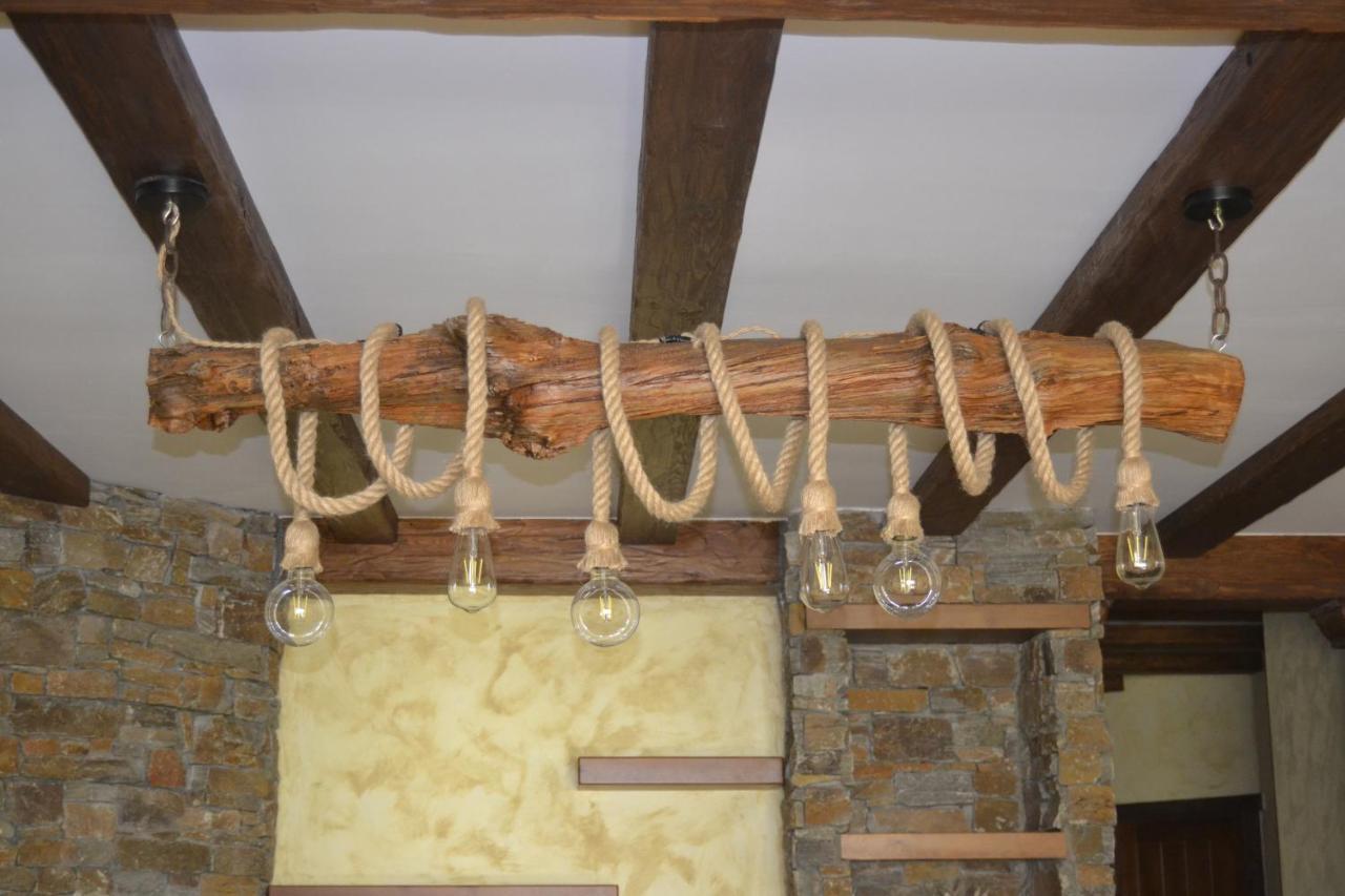 Juarros de Voltoya El Capricho De Los Carrascos מראה חיצוני תמונה