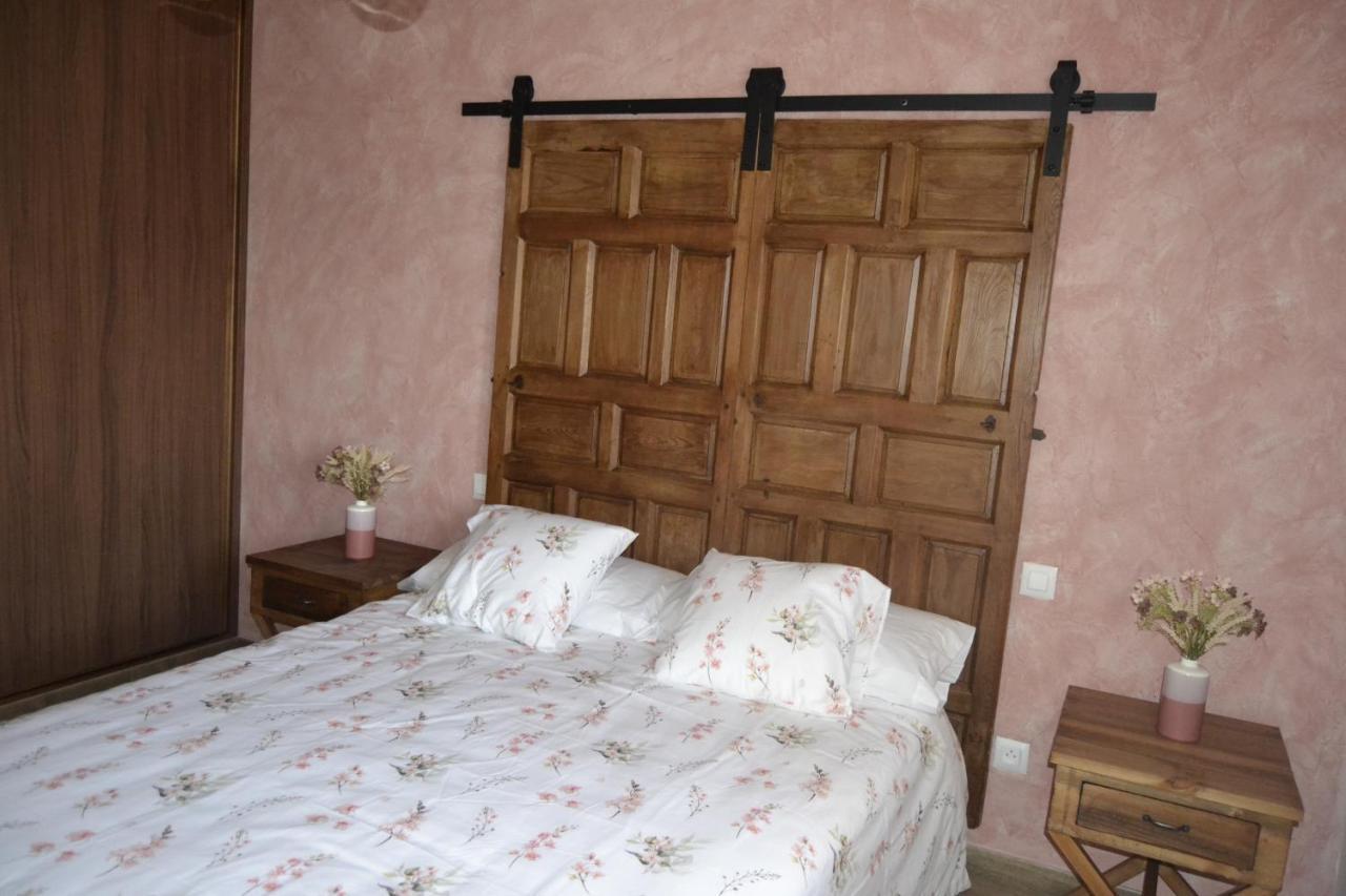 Juarros de Voltoya El Capricho De Los Carrascos מראה חיצוני תמונה