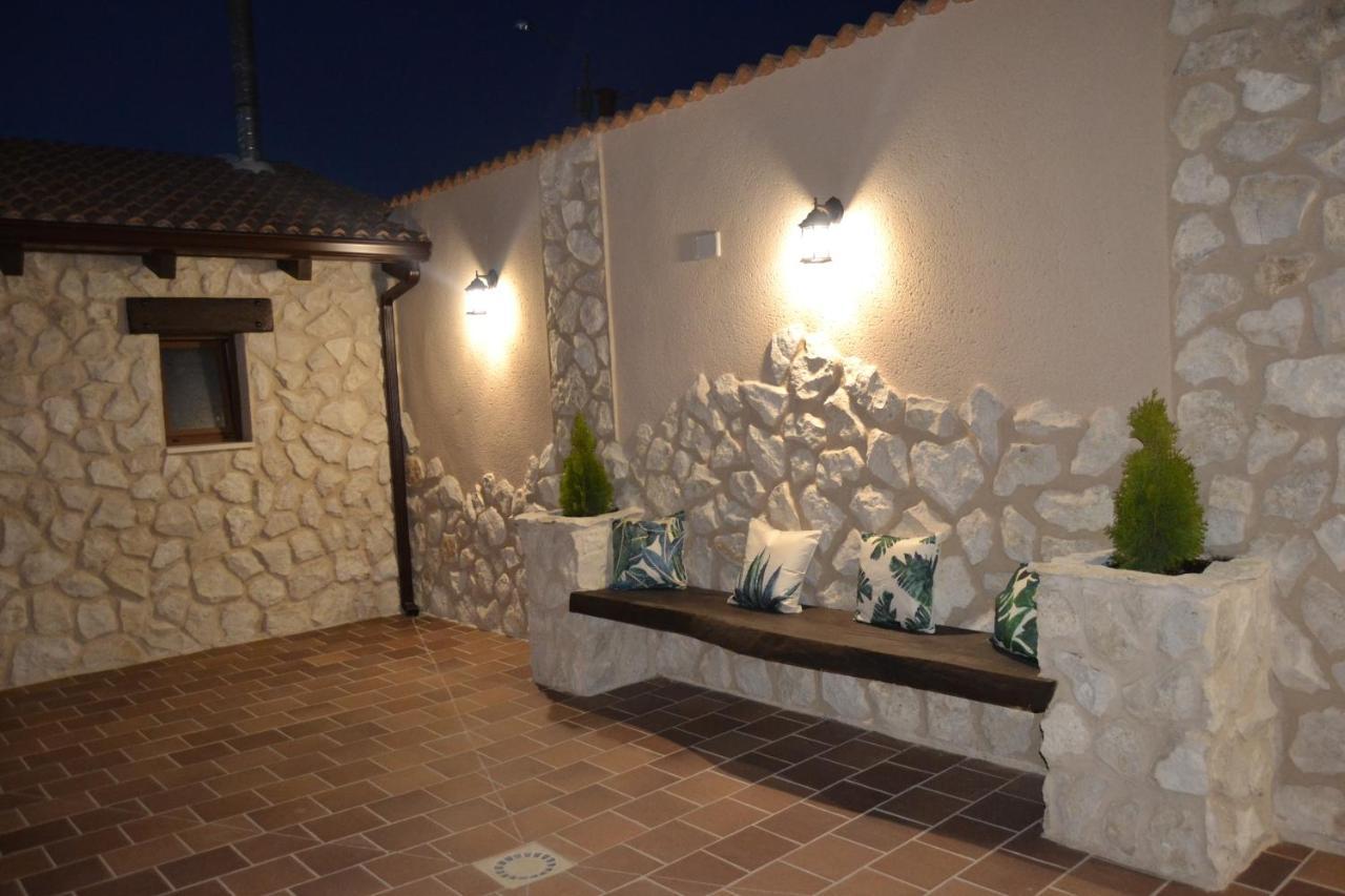 Juarros de Voltoya El Capricho De Los Carrascos מראה חיצוני תמונה