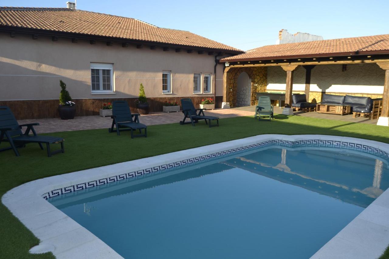 Juarros de Voltoya El Capricho De Los Carrascos מראה חיצוני תמונה